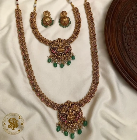 Matte Gold Lakshmi Temple Haram Combo Set with Green Beads & Pearls