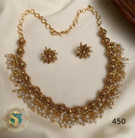 Matte Gold Textured Bead Collar Necklace with Dense Pearl Clusters