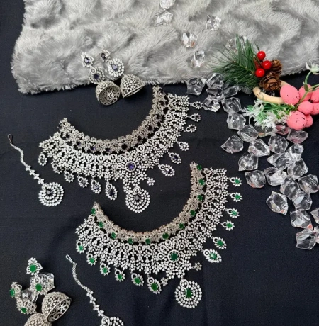 Two Shades of Royalty, One Timeless Elegance