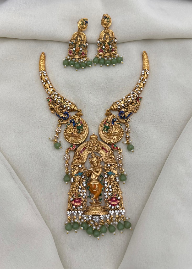 Krishna pendant set